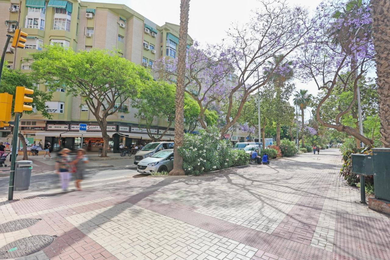 Holidays2Malaga Goya - Zona Huelin & 500 Mts De La Playa Apartment Exterior photo